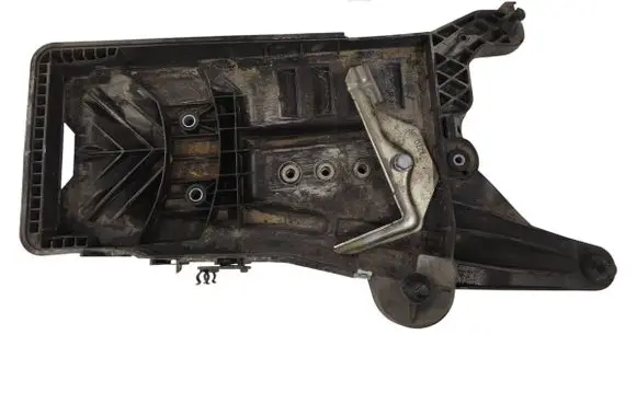 Volkswagen Atlas Cross Sport Battery tray 3QF915331