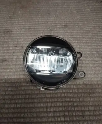 Toyota Highlander XU50 Front fog light MDE1335353L MDE1335353