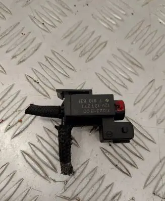 BMW 6 F12 F13 Turbo solenoid valve 70231800 7810831