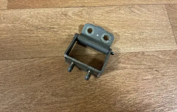 Nissan Primera Tailgate/trunk/boot hinge
