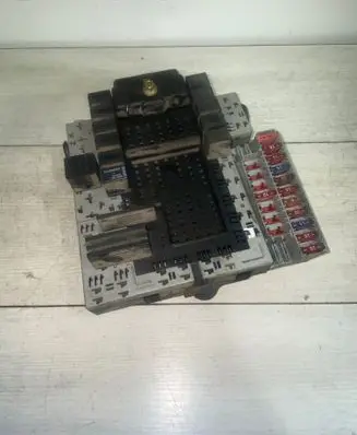 Volvo S80 Fuse box set 8645410 000000525271 8645411