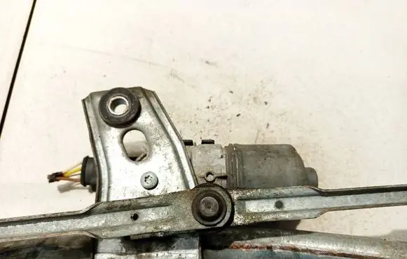 Opel Astra H Wiper motor 0390241538
