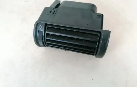 Audi A4 S4 B5 8D Dash center air vent grill 8d1820902