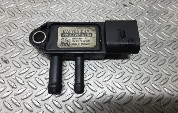 Audi A3 S3 A3 Sportback 8P Air pressure sensor 076906051A