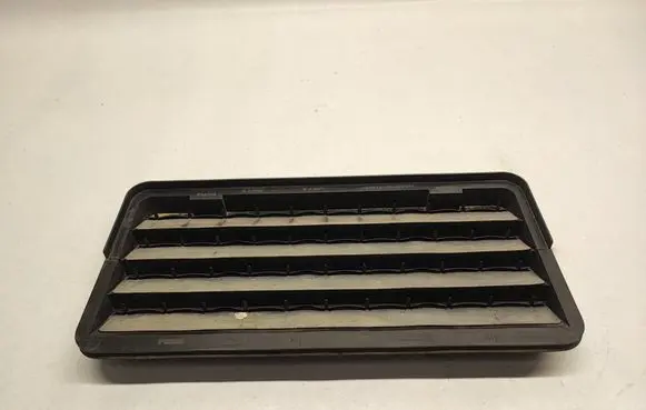 Ford F150 Quarter panel pressure vent HC3B25280B62AE