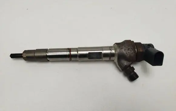 Volkswagen Tiguan Fuel injector 04L130277AC 0445110469
