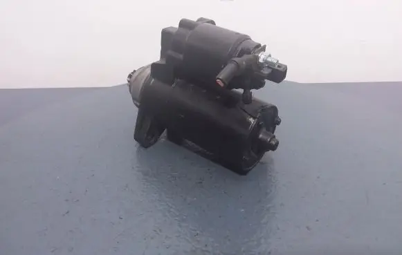 Volkswagen Polo Starter motor