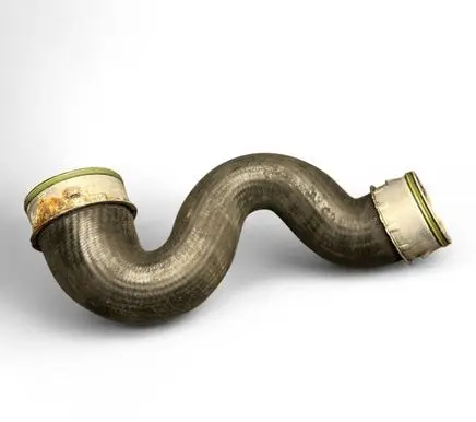 Engine coolant pipe/hose