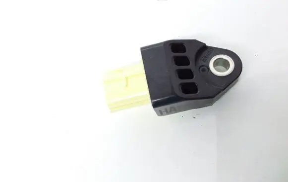 Toyota Auris E180 Airbag deployment crash/impact sensor 8983102160