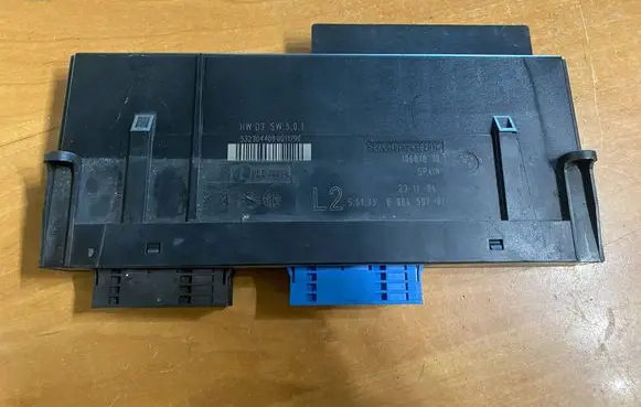 BMW 1 E81 E87 Door control unit/module 6964597 5323044090 696459701