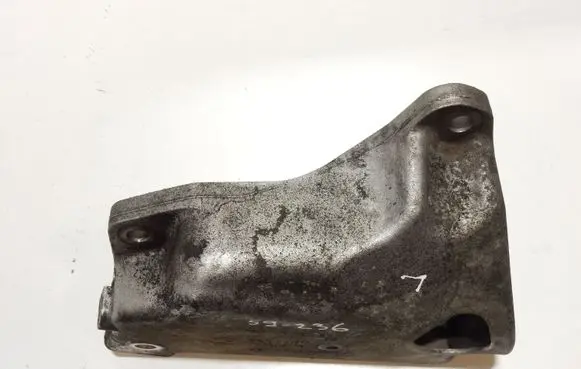 BMW 5 F10 F11 Engine mounting bracket 22116781241 6781241 59236