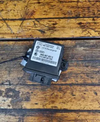 Volkswagen Golf VI Light module LCM 5M0907357C 5WK49676