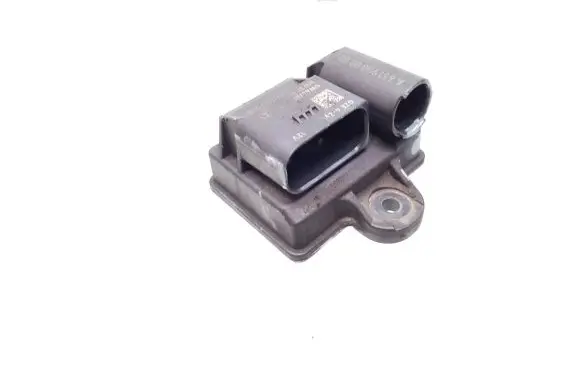 Mercedes-Benz E W212 Glow plug pre-heat relay A6519000900 0522120204