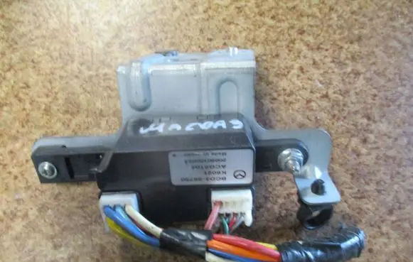Mazda 3 II ESP acceleration yaw rate sensor