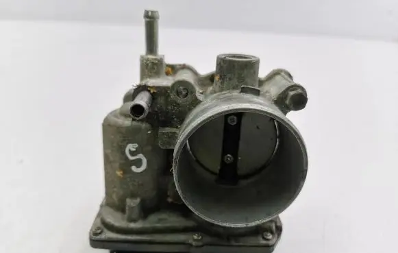 Toyota Prius (XW30) Throttle valve 220300T110