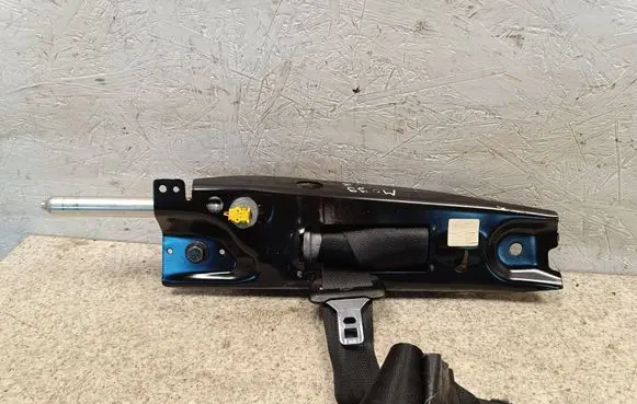 Volvo V70 Front seatbelt 6313504 6241323086