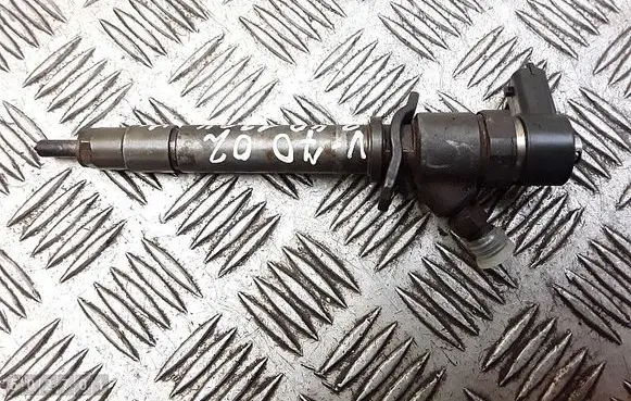 Fuel injector