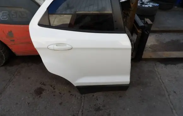Ford Ecosport Rear door