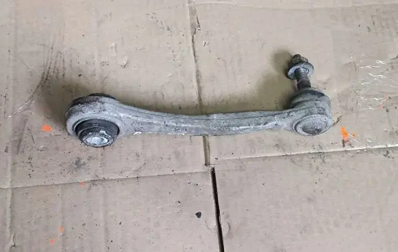 BMW X5 E70 Rear control arm J4546061