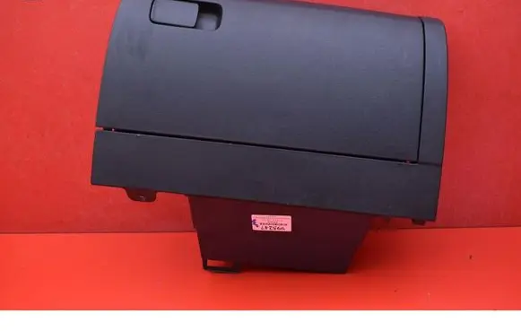 Volkswagen Cross Polo Glove box 6R1857097