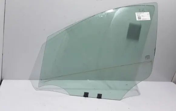 Renault Zoe Front door window/glass (coupe) 803010803R