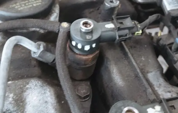 KIA Soul Fuel injector 338002A900 0445110320