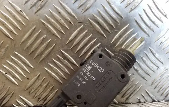 Opel Astra G Central locking motor 90589918