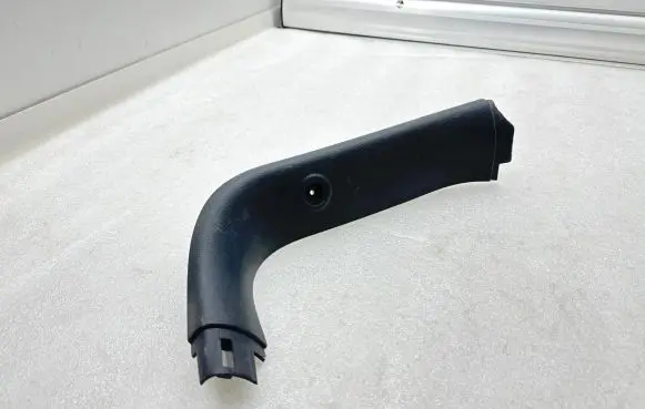 Mini One - Cooper F56 F55 Tailgate/trunk side cover trim 7302725 5143 12273713