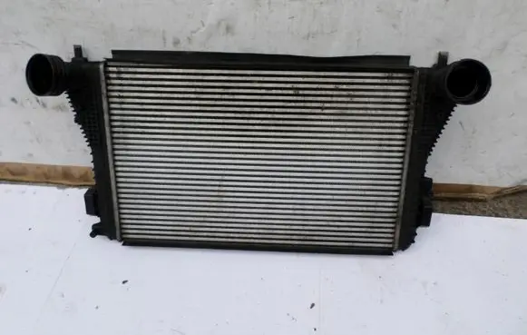 Skoda Octavia Mk2 (1Z) Intercooler radiator 1K0145803AN