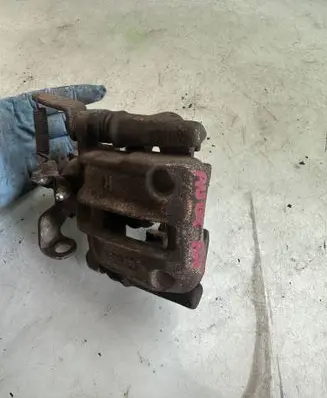 Audi 80 90 S2 B4 Rear brake caliper 53232