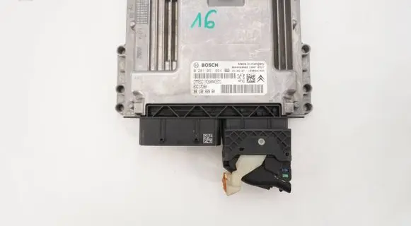 Peugeot 3008 I Engine control unit/module ECU 9813283980 0281031864