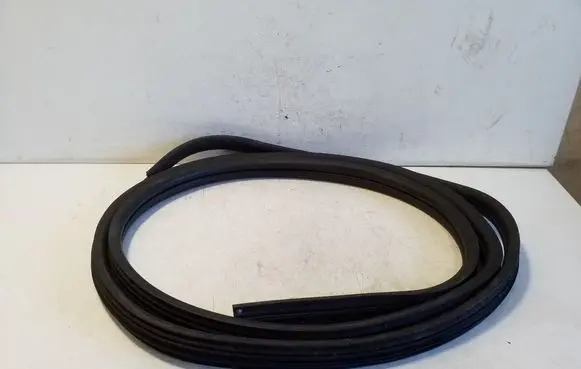 Front door rubber seal