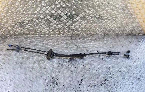 Peugeot 5008 Gear shift cable linkage