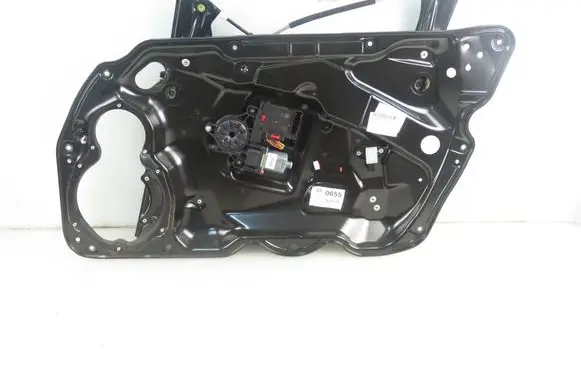 Volkswagen PASSAT B7 Front door window regulator with motor 3C0959792C 3AA837756
