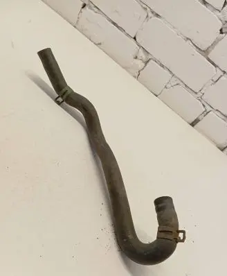 Volkswagen Transporter - Caravelle T4 Engine coolant pipe/hose 701819373F