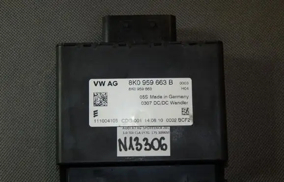 Audi A7 S7 4G Voltage converter/converter module 8K0959663B