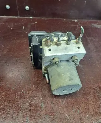 Toyota Avensis T270 ABS Pump 5582L9230309 0265235406 4451005070
