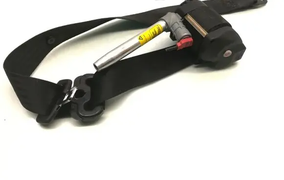 Alfa Romeo 166 Front seatbelt 043087 00067473 V5512701920