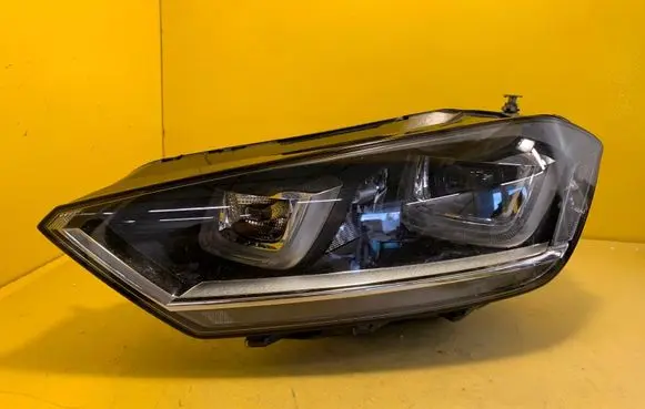 Volkswagen Golf Sportsvan Headlight/headlamp 517941033B