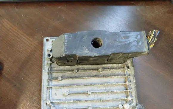Ford Fiesta Engine control unit/module 4s6112a650na 4s61-12a650-na