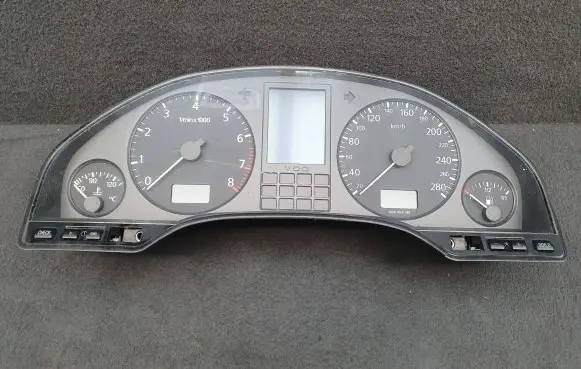 Audi A8 S8 D2 4D Speedometer (instrument cluster) 4D0919033K