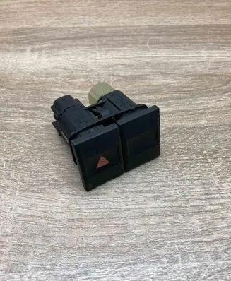 Ford Mondeo Mk III Hazard light switch 2S7T13A350DA