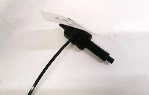 Audi A4 S4 B5 8D Brake pedal sensor switch 811907343B