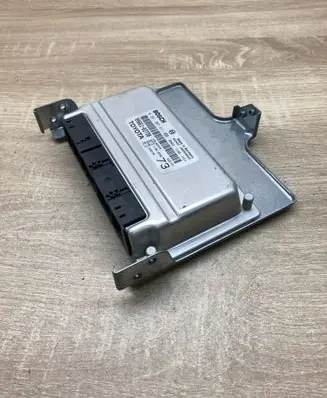 Toyota Corolla E120 E130 Engine control unit/module ECU 8966102730 0261207411