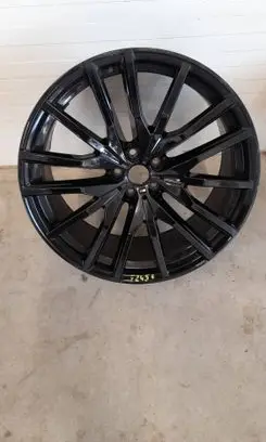 BMW X5 G05 R22 alloy rim 9882610