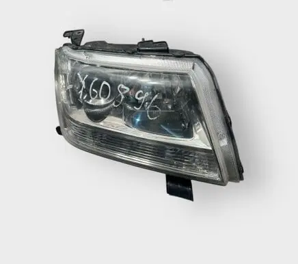 Suzuki Grand Vitara II Headlight/headlamp 10059083
