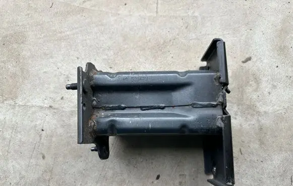 Nissan X-Trail T32 Front bumper support beam 50342302