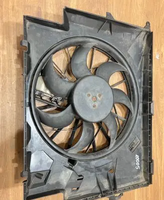 BMW 3 E90 E91 Electric radiator cooling fan 0130303941 3213261 7801993