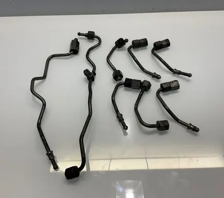 Mercedes-Benz E W212 Fuel injector supply line/pipe A6420700800 6420700800 A6420700133