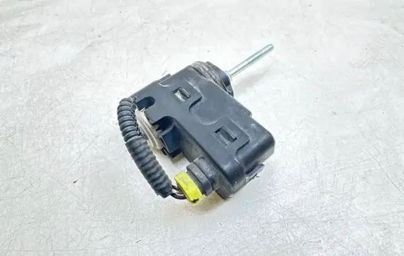 KIA Sorento Headlight level adjustment motor 56BG31